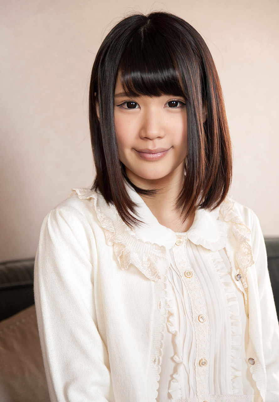 Aoi Shirosaki Hitomi Miyano 1 (5).jpg