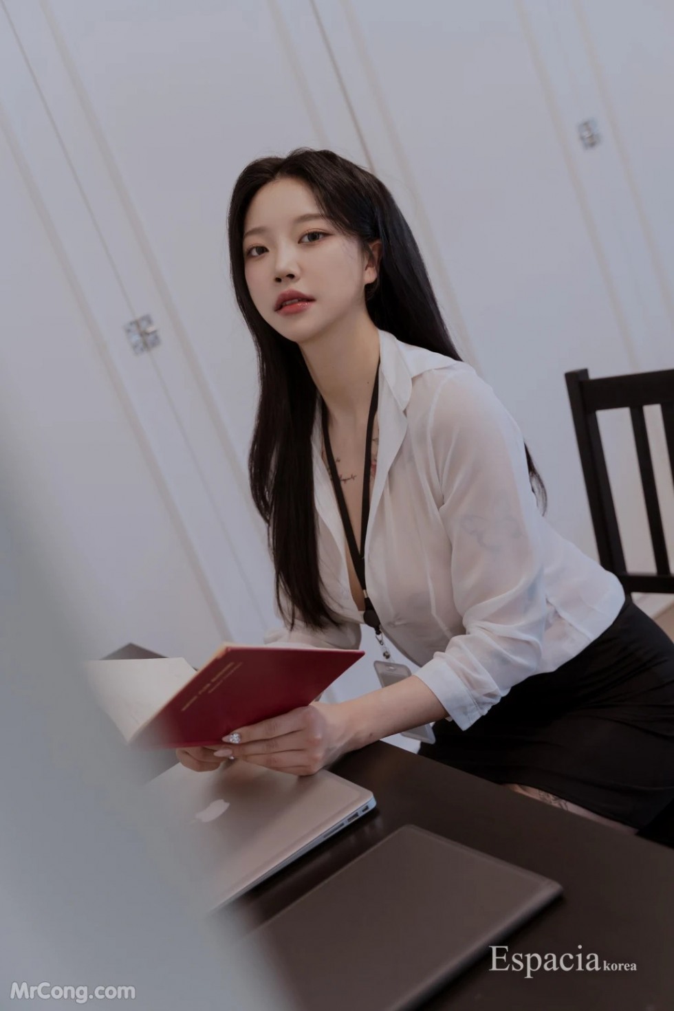Mina (민아) 6 (6).jpg