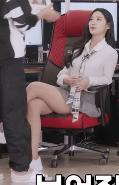 464B9073-E5A1-48C0-A60D-9EF2FBB3C485.gif