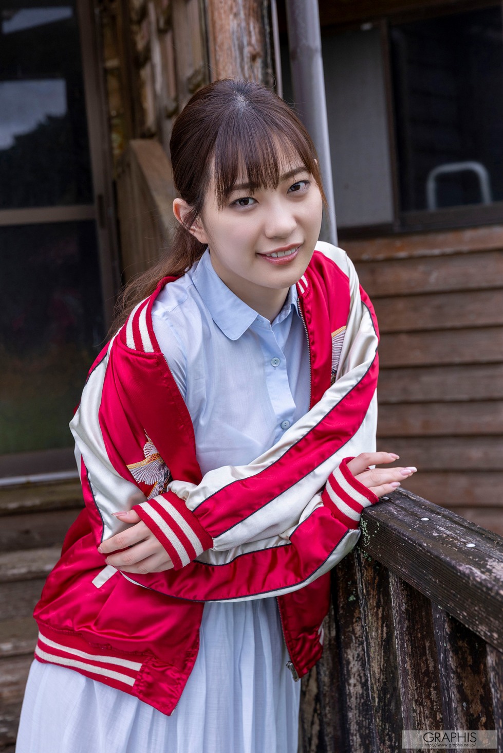 Akari Mitani 11 (3).jpg