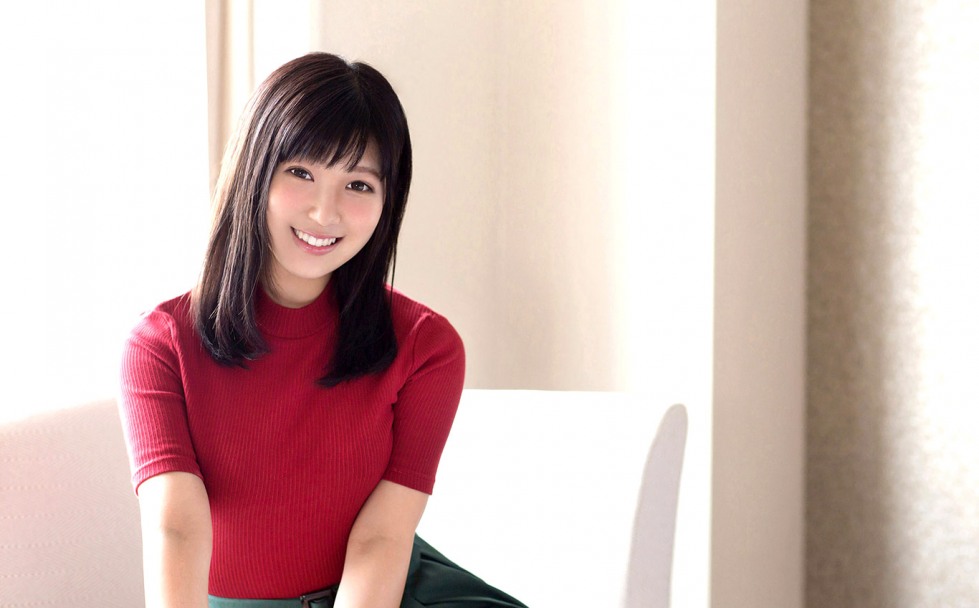 Erina Ichihashi (2).jpg