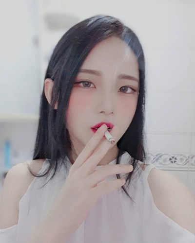 I-LGSPADYu-YHmAJsFGg8DZqR-Rg.jpg