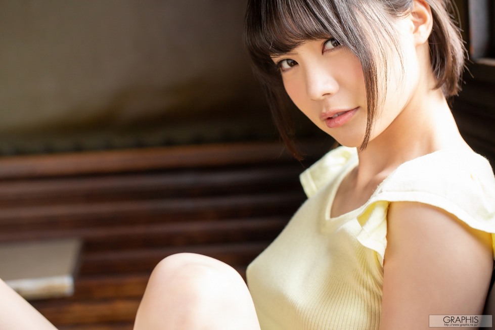 Airi Suzumura 1 (24).jpg