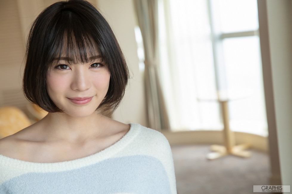Airi Suzumura 1 (3).jpg