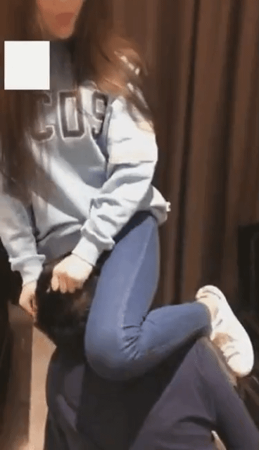 6082f574ada0aa1d095a49abe2944e28_11265671821_1.gif