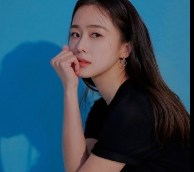 홍수현.jpg