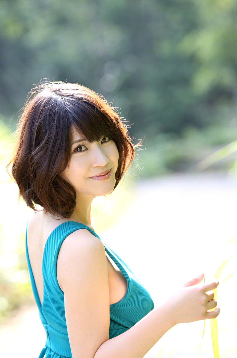 Asuka Kishi 1 (14).jpg