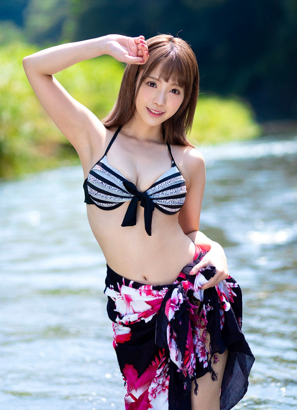 Kana Momonogi 2 (1).jpg