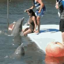d06bd7213d39b4b90773376da4976a67_FBsKNnRI_4abb64203b730f6b2c48682b2f32eb11de3f7998.gif
