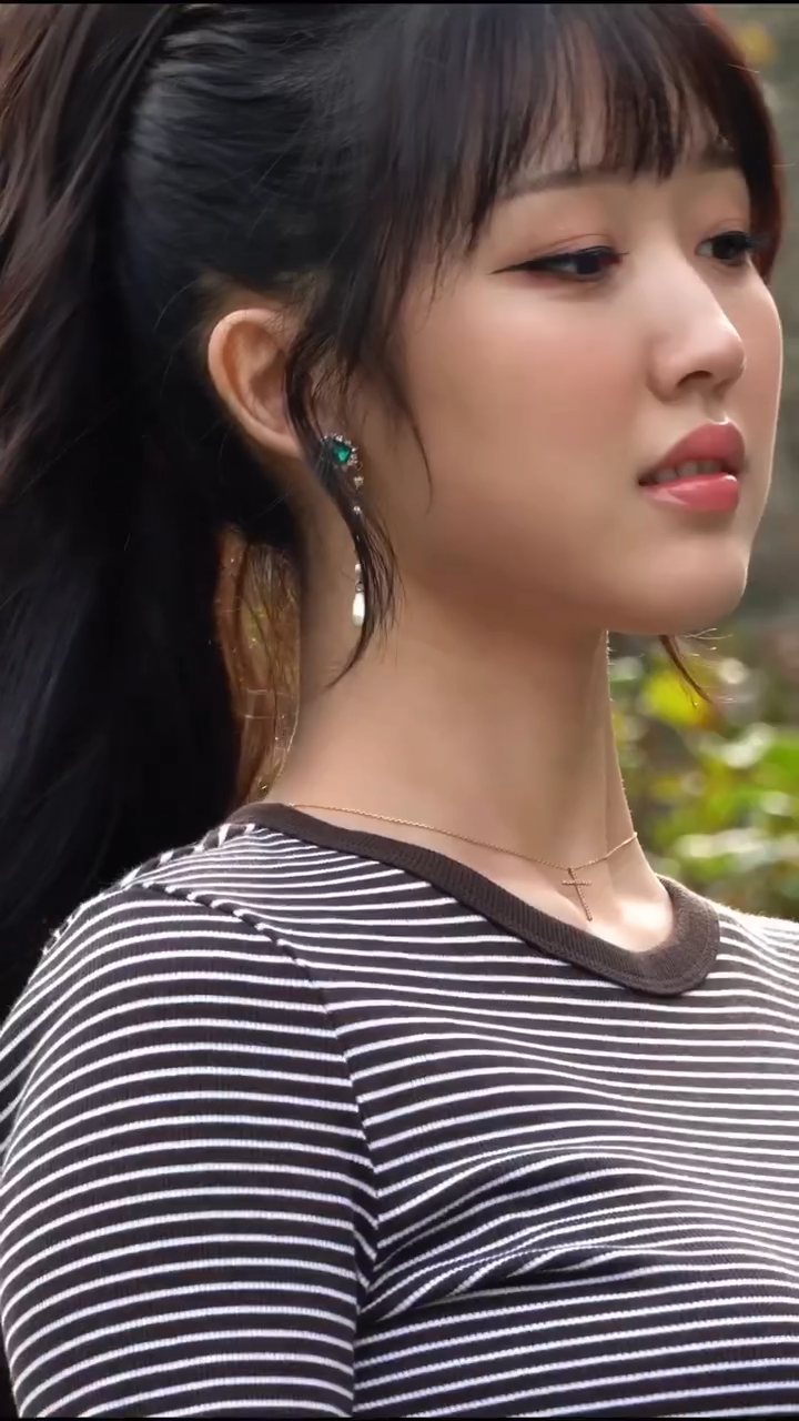 videoframe_30994.png