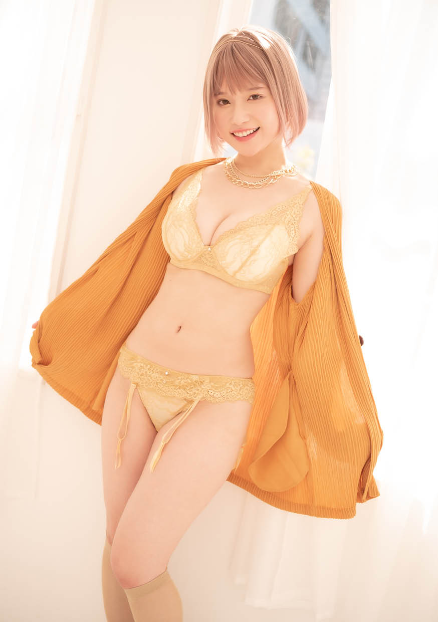 Rena Momozono 1 (53).jpg