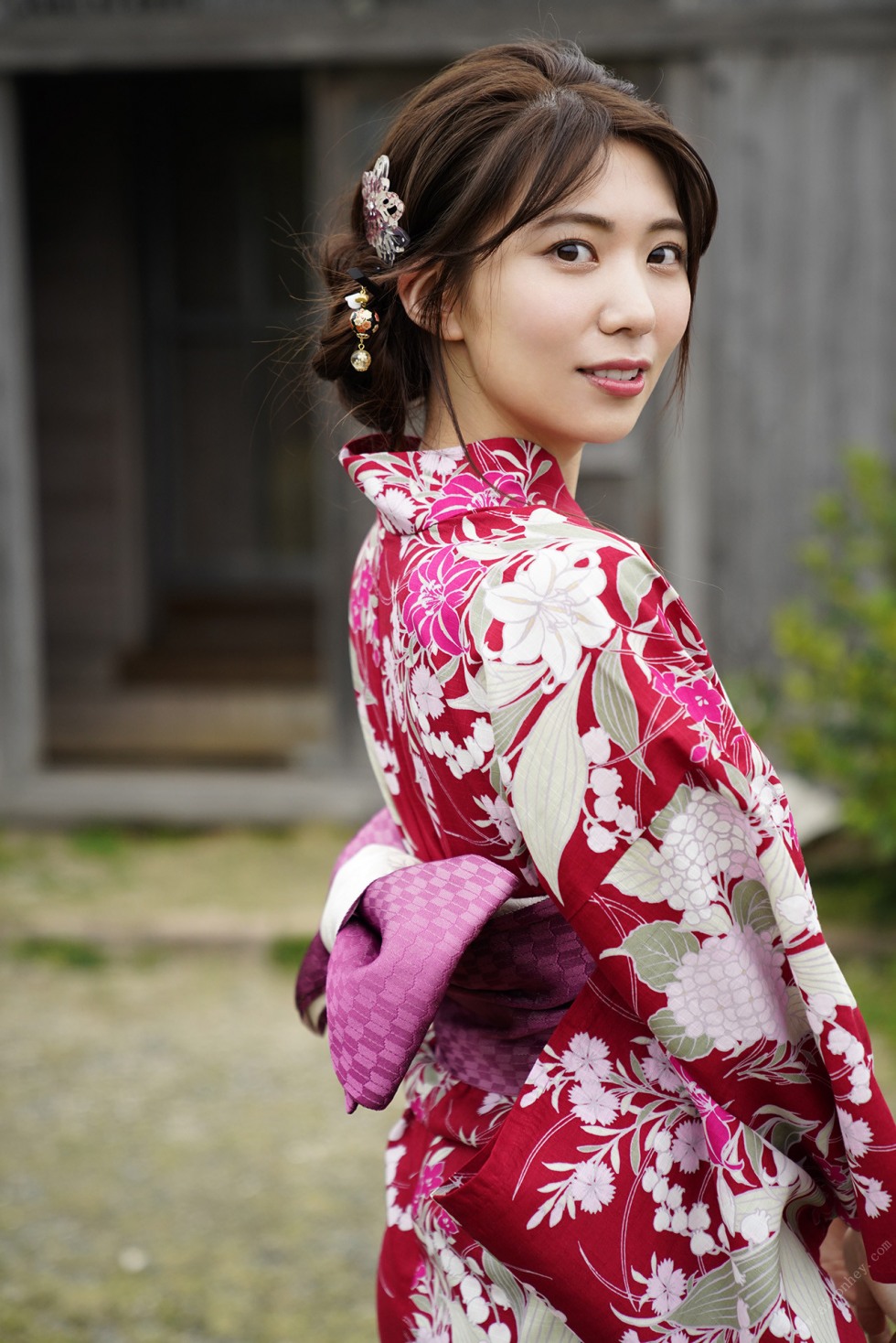 Aika Yamagishi 2 (2).jpg