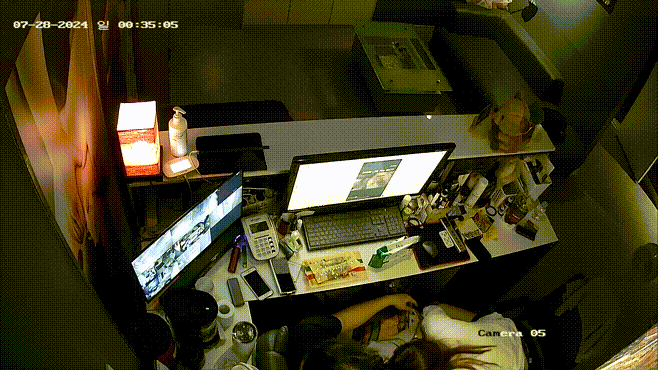 17b5f3f7baedc4b113cc15de05ea4d4e-min.gif