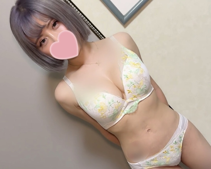 FC2-PPV-4830418-1.jpeg