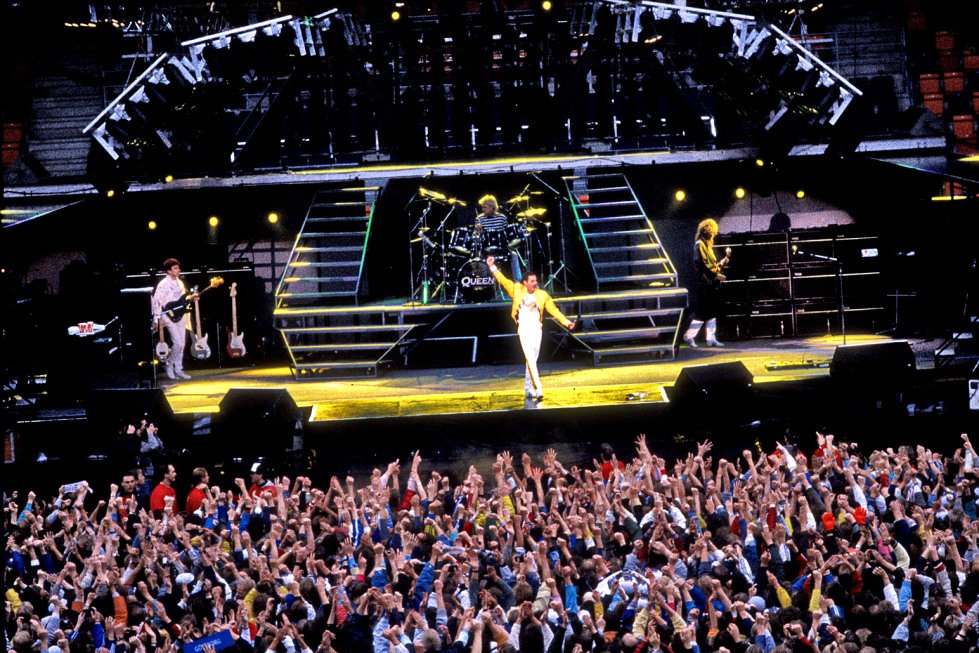 magic-tour-concert-in-1986.jpg