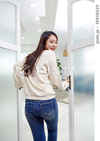 문열어주는 짤.jpg