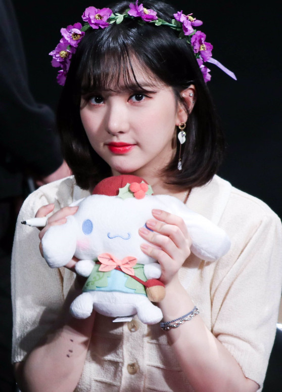 여자친구 은하.jpg