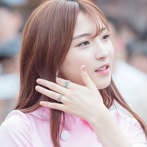 우주소녀 은서.jpg