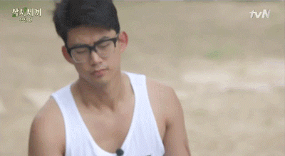 51236015543922430.gif