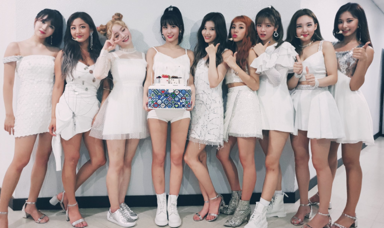 트와이스.png