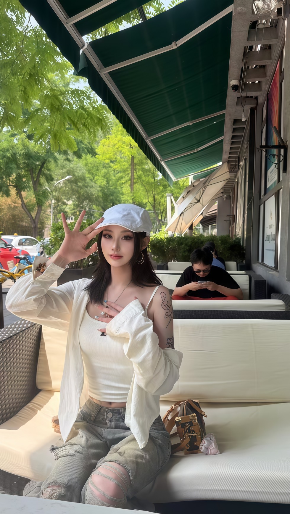b.jpg