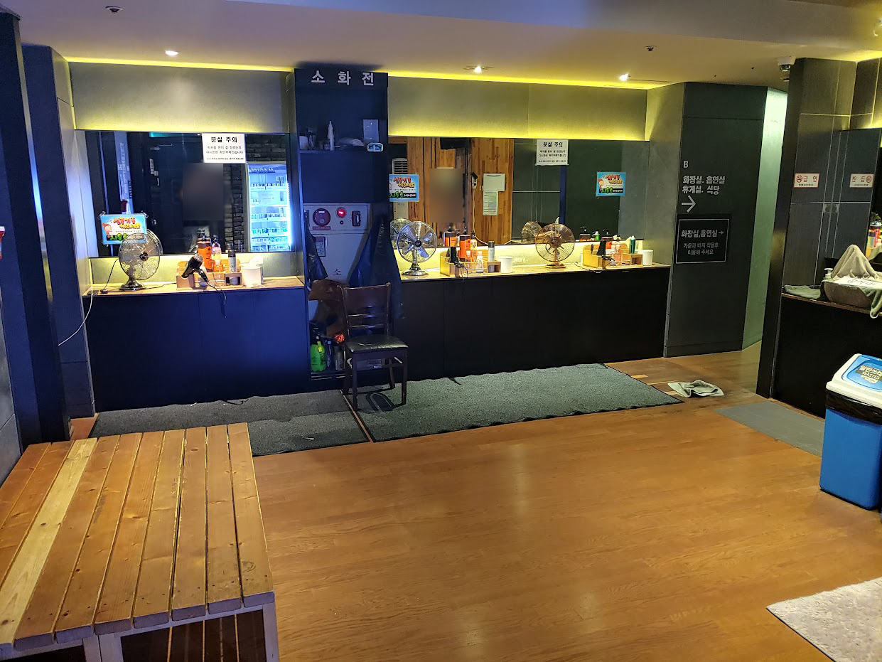 1.jpg